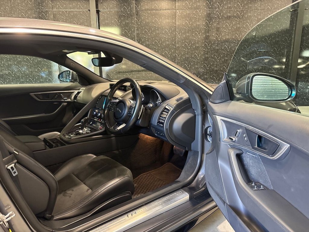 Used Jaguar F-Type 2018 for sale - 77572273: Photo 35