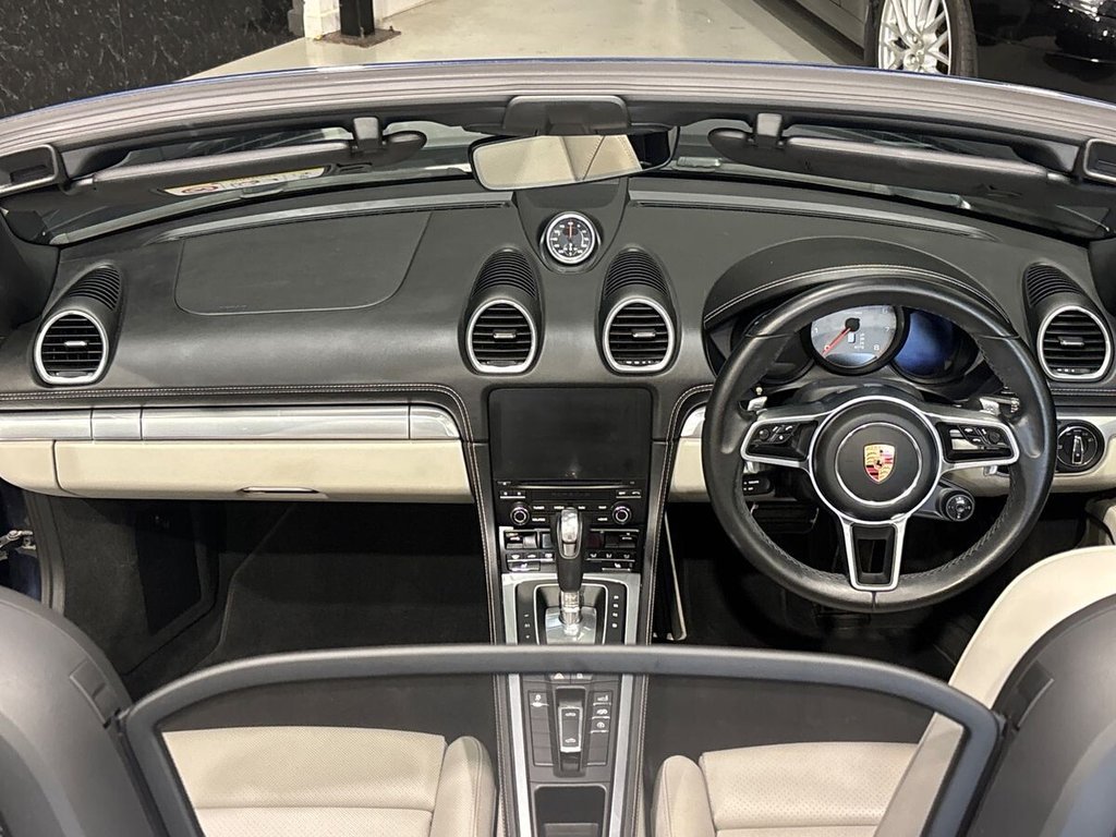 Used Porsche 718 Boxster 2019 for sale - 76105417: Photo 13