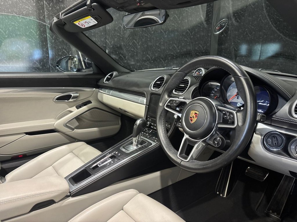Used Porsche 718 Boxster 2019 for sale - 76105417: Photo 2