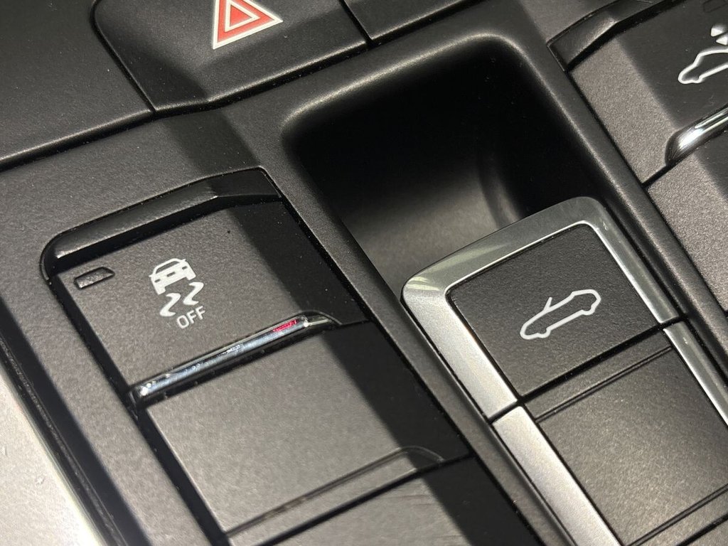 Used Porsche 718 Boxster 2019 for sale - 76105417: Photo 32