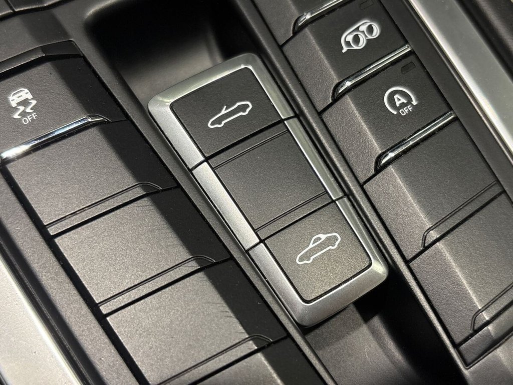 Used Porsche 718 Boxster 2019 for sale - 76105417: Photo 33