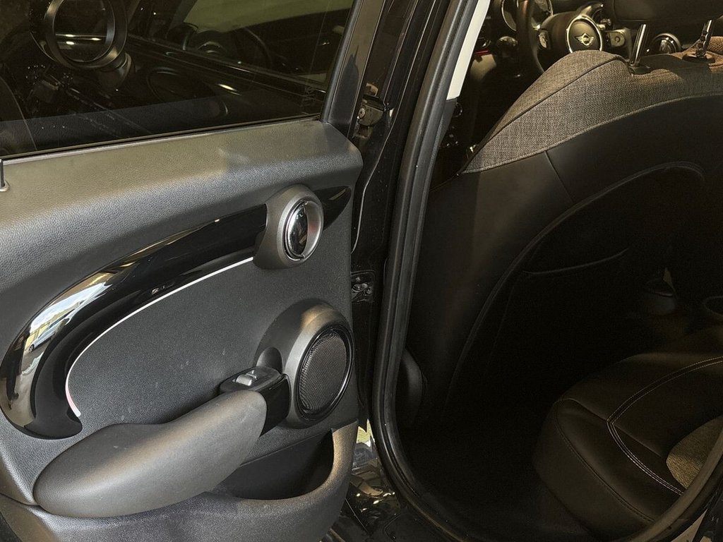 Used MINI Hatch 2023 for sale - 77263721: Photo 24