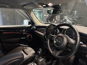 Used MINI Hatch 2023 for sale - 77263721: Photo