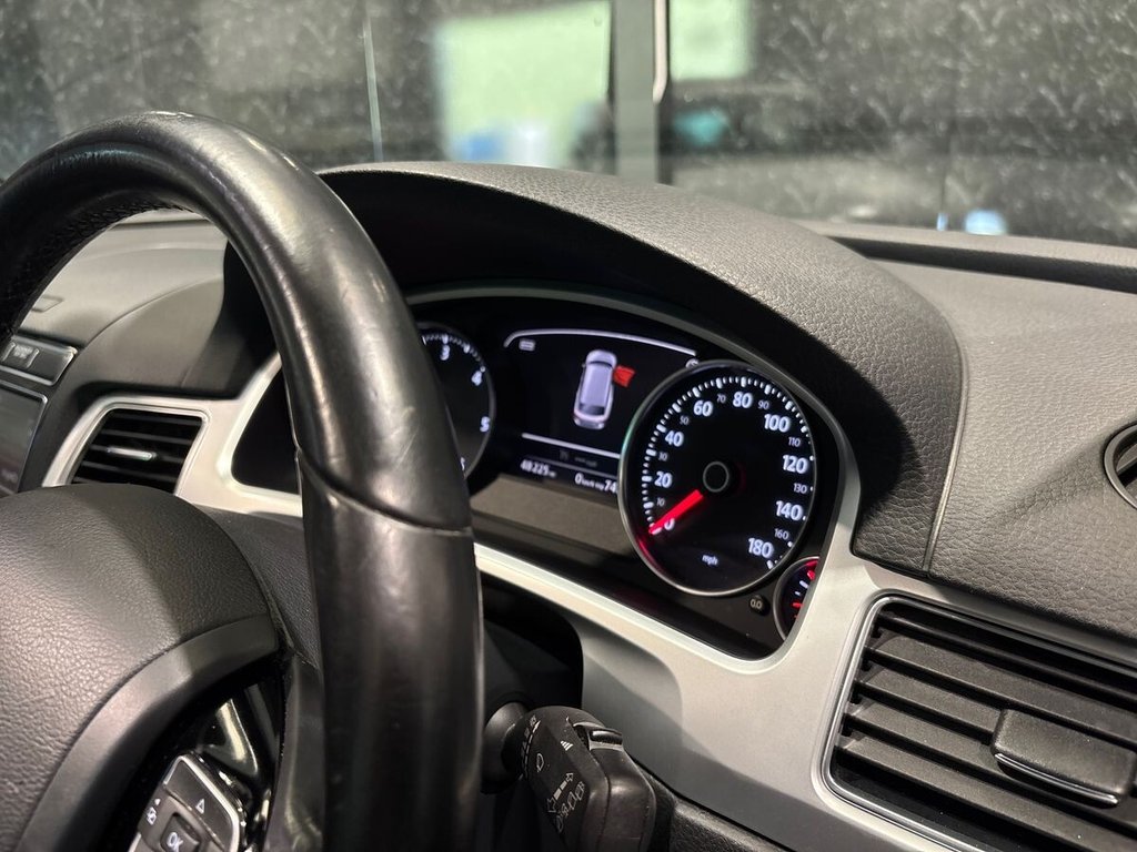 Used Volkswagen Touareg 2016 for sale - 77571525: Photo 16
