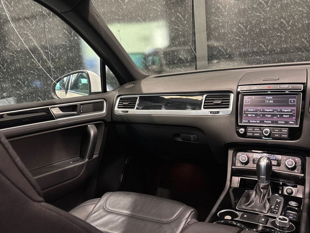 Used Volkswagen Touareg 2016 for sale - 77571525: Photo 20