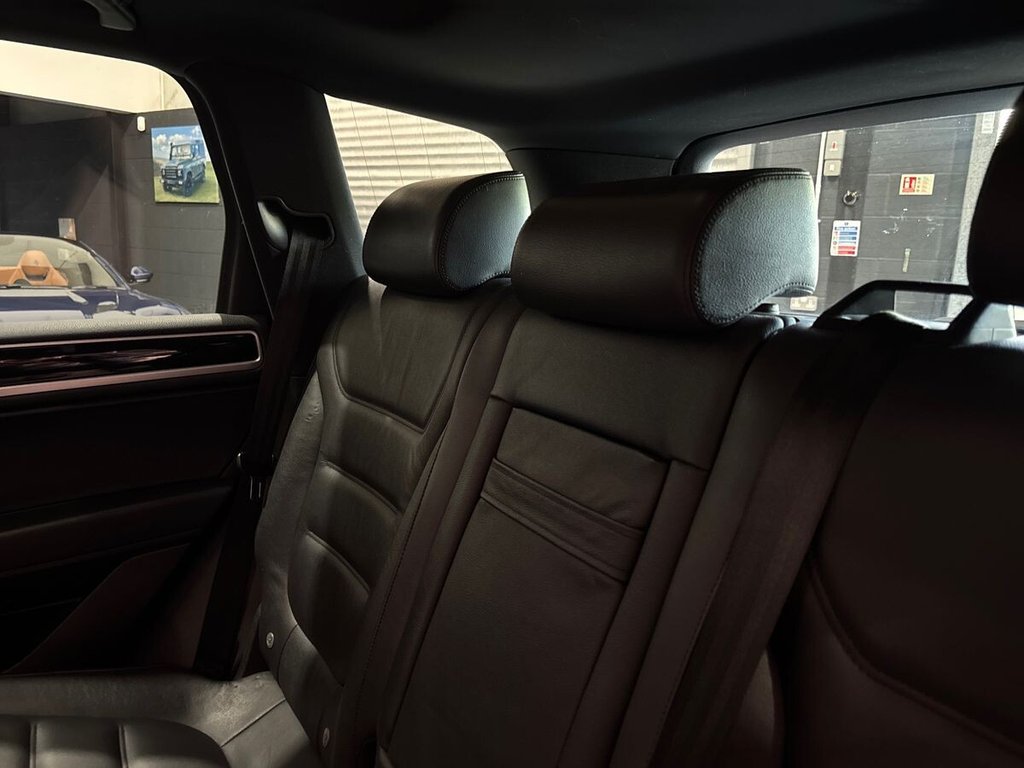 Used Volkswagen Touareg 2016 for sale - 77571525: Photo 28