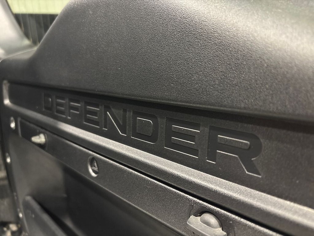 Used Land Rover Defender 2023 for sale - 76312937: Photo 27