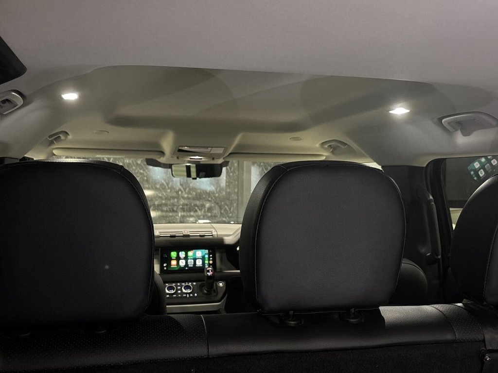 Used Land Rover Defender 2023 for sale - 76312937: Photo 28
