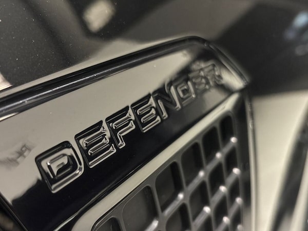 Used Land Rover Defender 2023 for sale - 76312937: Photo 38