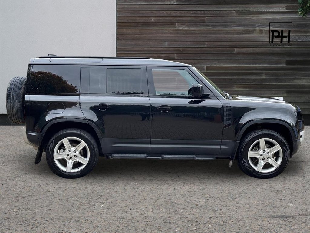 Used Land Rover Defender 2023 for sale - 76312937: Photo 4