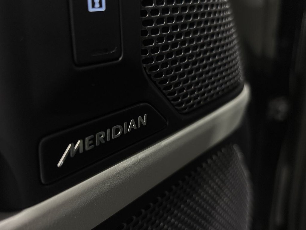 Used Land Rover Defender 2023 for sale - 76312937: Photo 45