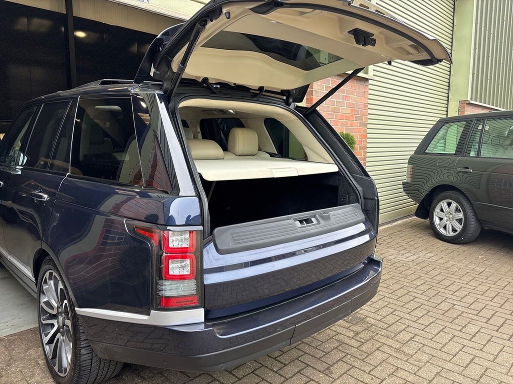 Used Land Rover Range Rover 2017 for sale - 77991077: Photo 37