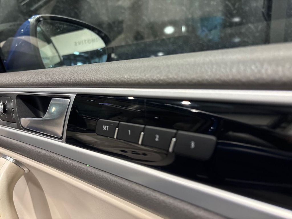 Used Volkswagen Touareg 2018 for sale - 77666860: Photo 36