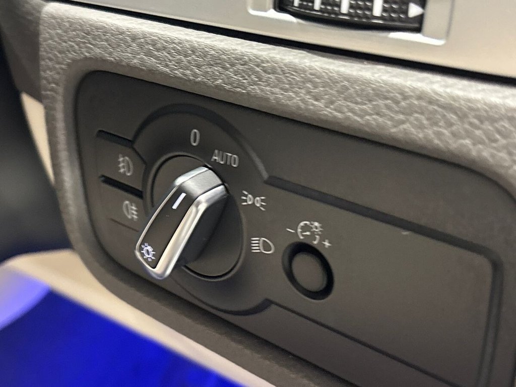 Used Volkswagen Touareg 2018 for sale - 77666860: Photo 38