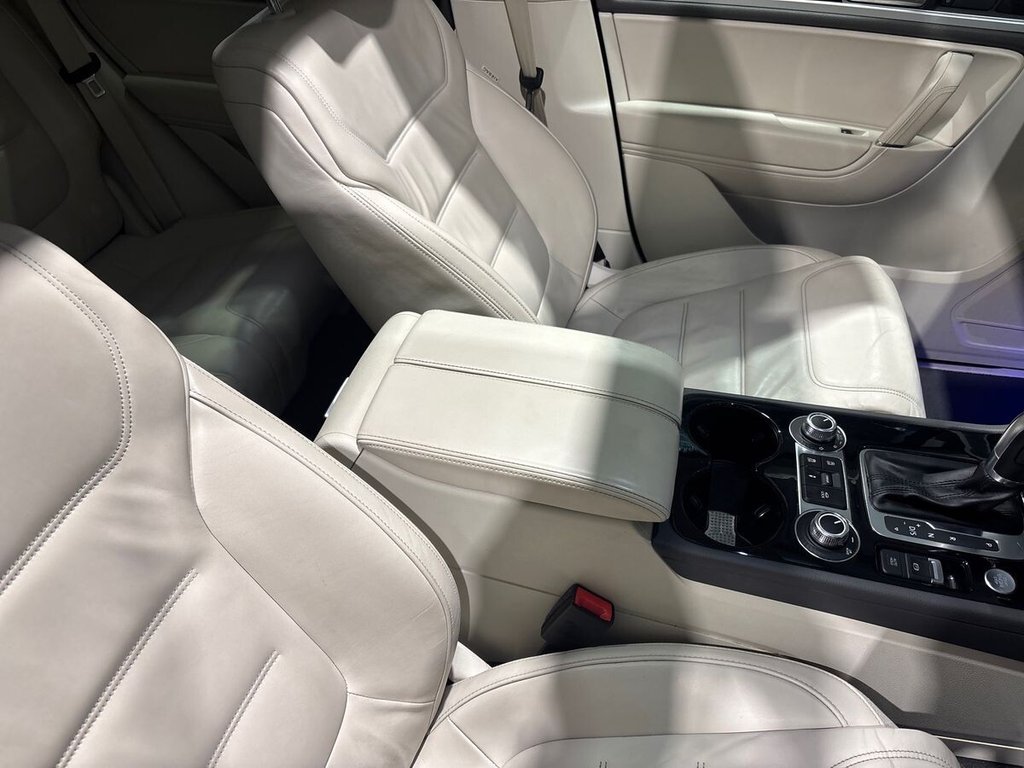 Used Volkswagen Touareg 2018 for sale - 77666860: Photo 39
