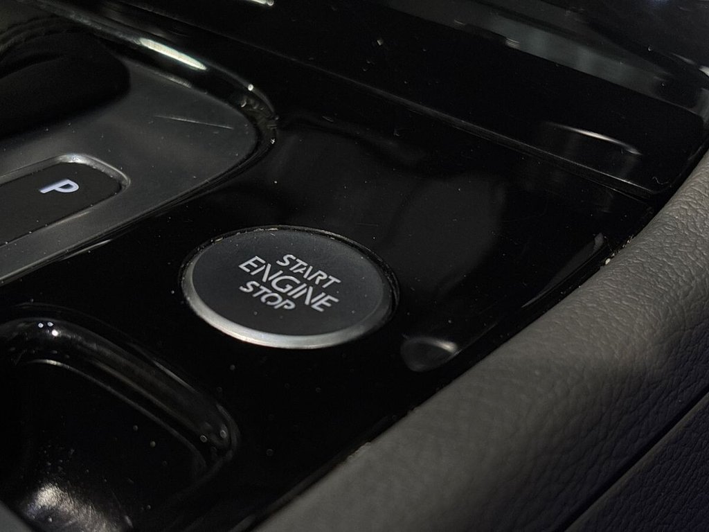 Used Volkswagen Touareg 2018 for sale - 77666860: Photo 49