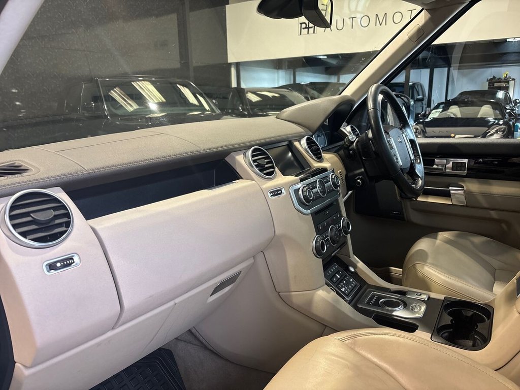 Used Land Rover Discovery 2015 for sale - 77990703: Photo 11