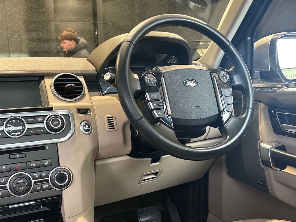 Used Land Rover Discovery 2015 for sale - 77990703: Photo 14