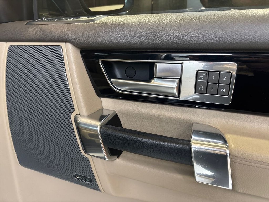 Used Land Rover Discovery 2015 for sale - 77990703: Photo 41