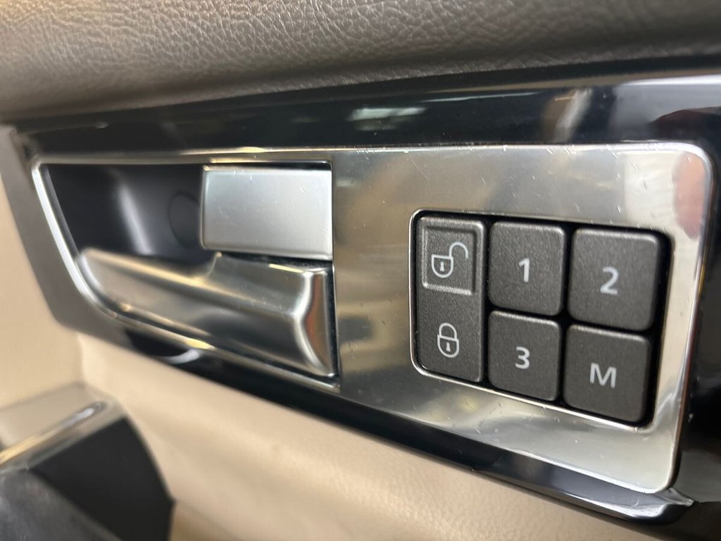 Used Land Rover Discovery 2015 for sale - 77990703: Photo 42