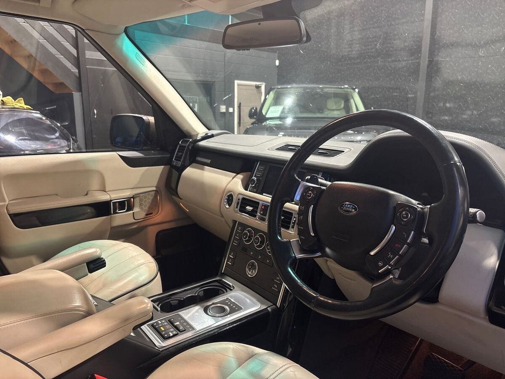 Used Land Rover Range Rover 2011 for sale - 77470551: Photo 2