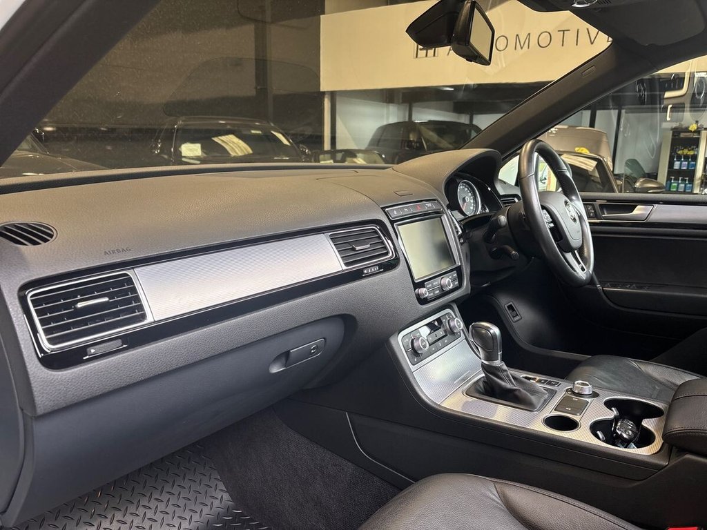 Used Volkswagen Touareg 2016 for sale - 77990895: Photo 11