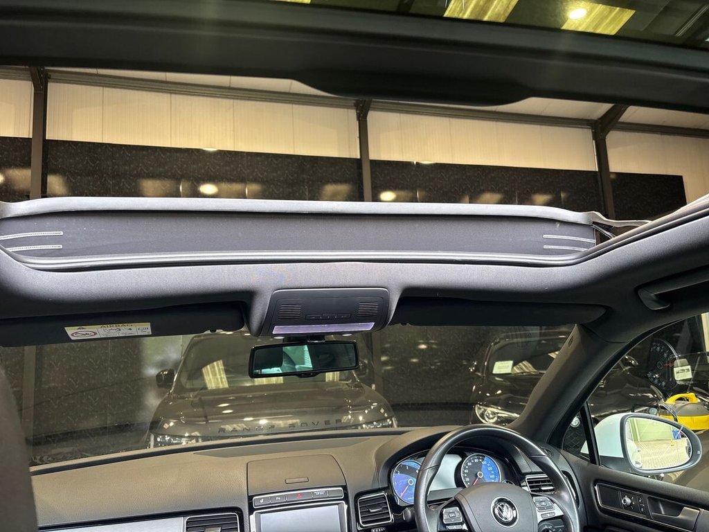 Used Volkswagen Touareg 2016 for sale - 77990895: Photo 25