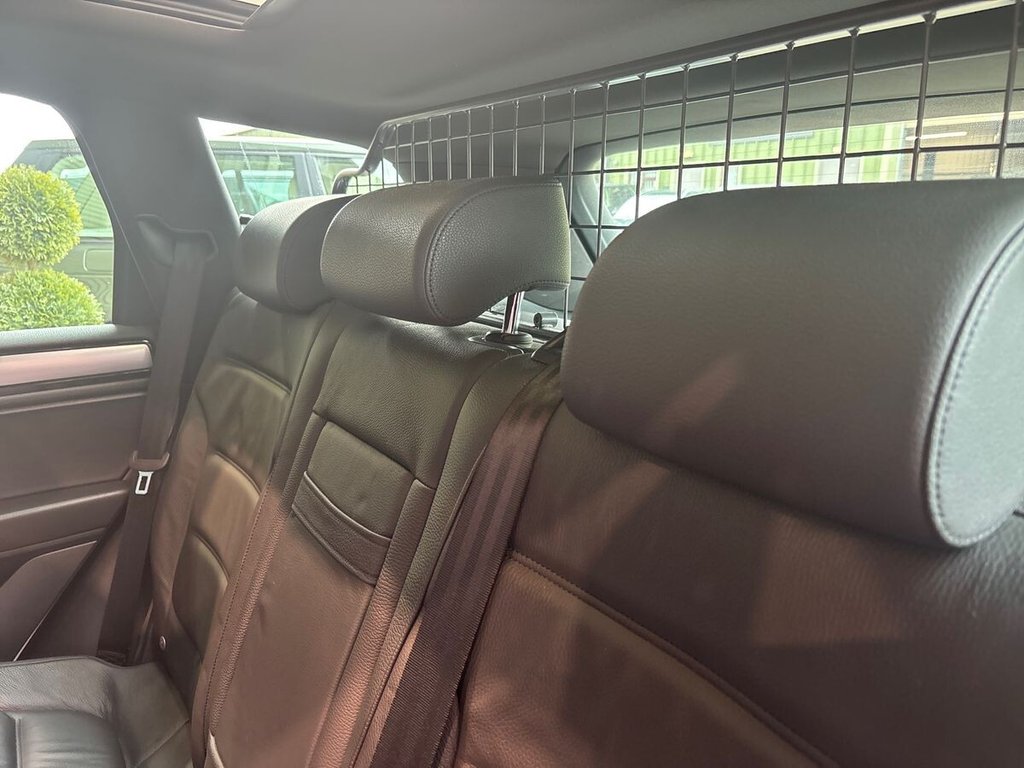 Used Volkswagen Touareg 2016 for sale - 77990895: Photo 26