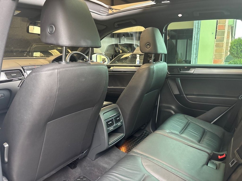 Used Volkswagen Touareg 2016 for sale - 77990895: Photo 27