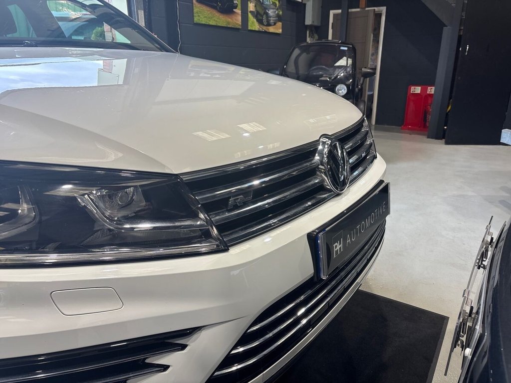 Used Volkswagen Touareg 2016 for sale - 77990895: Photo 31