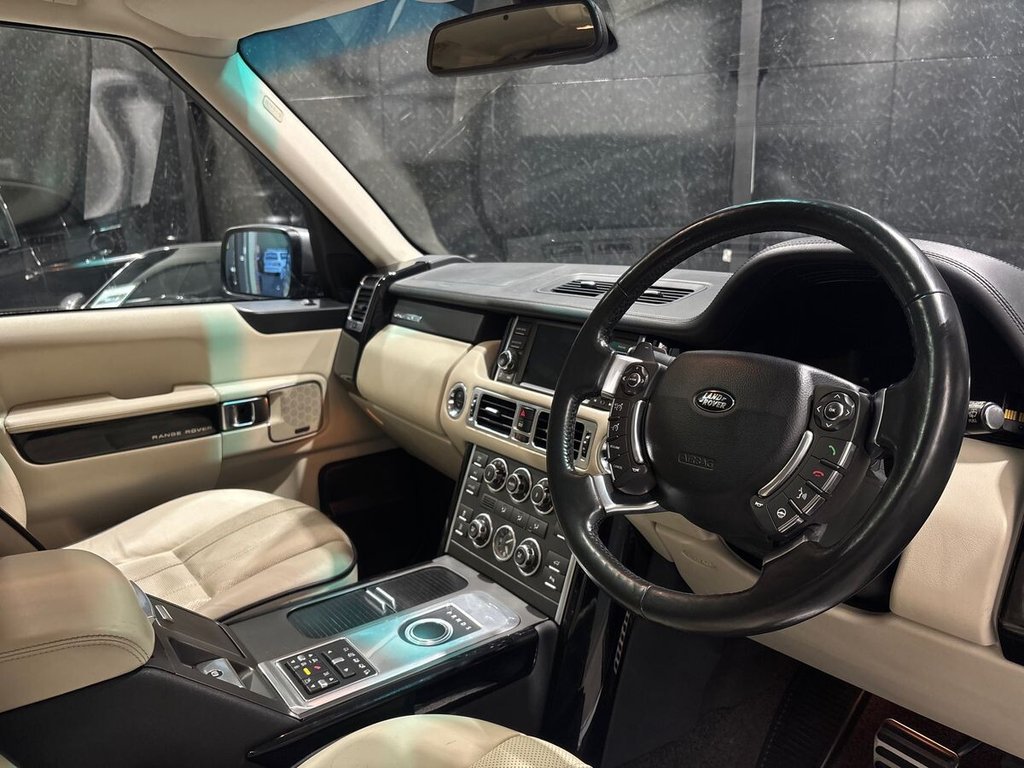 Used Land Rover Range Rover 2012 for sale - 76725055: Photo 2