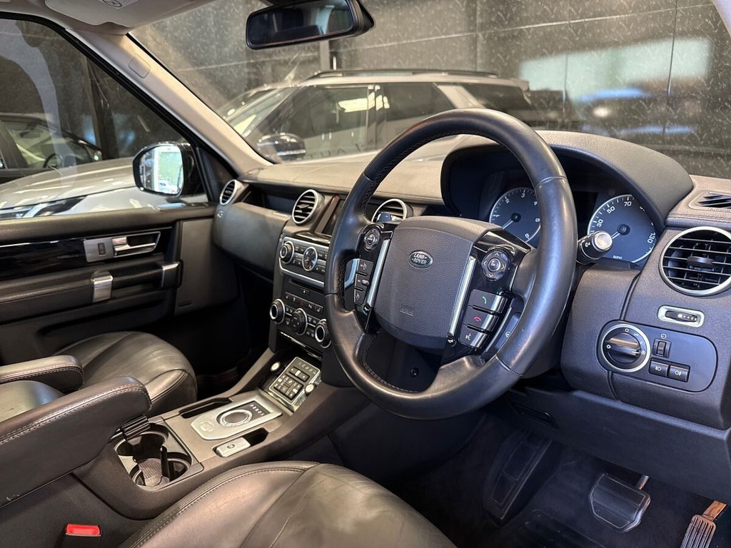 Used Land Rover Discovery 2016 for sale - 76768061: Photo 2