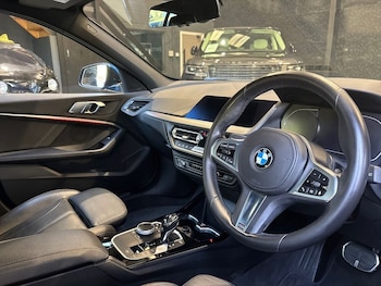 Used BMW 1 Series 2019 for sale - 76582011: Photo