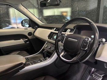Used Land Rover Range Rover Sport 2016 for sale - 75947300: Photo