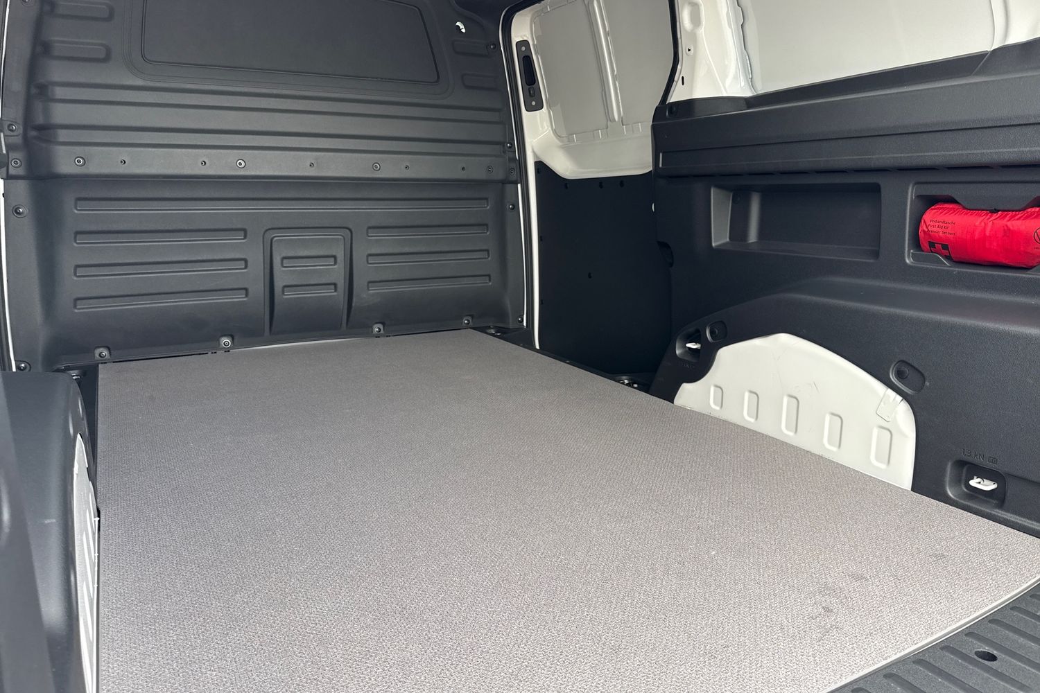 Used Volkswagen ID. Buzz Cargo 2025 for sale - 76351994: Photo 25