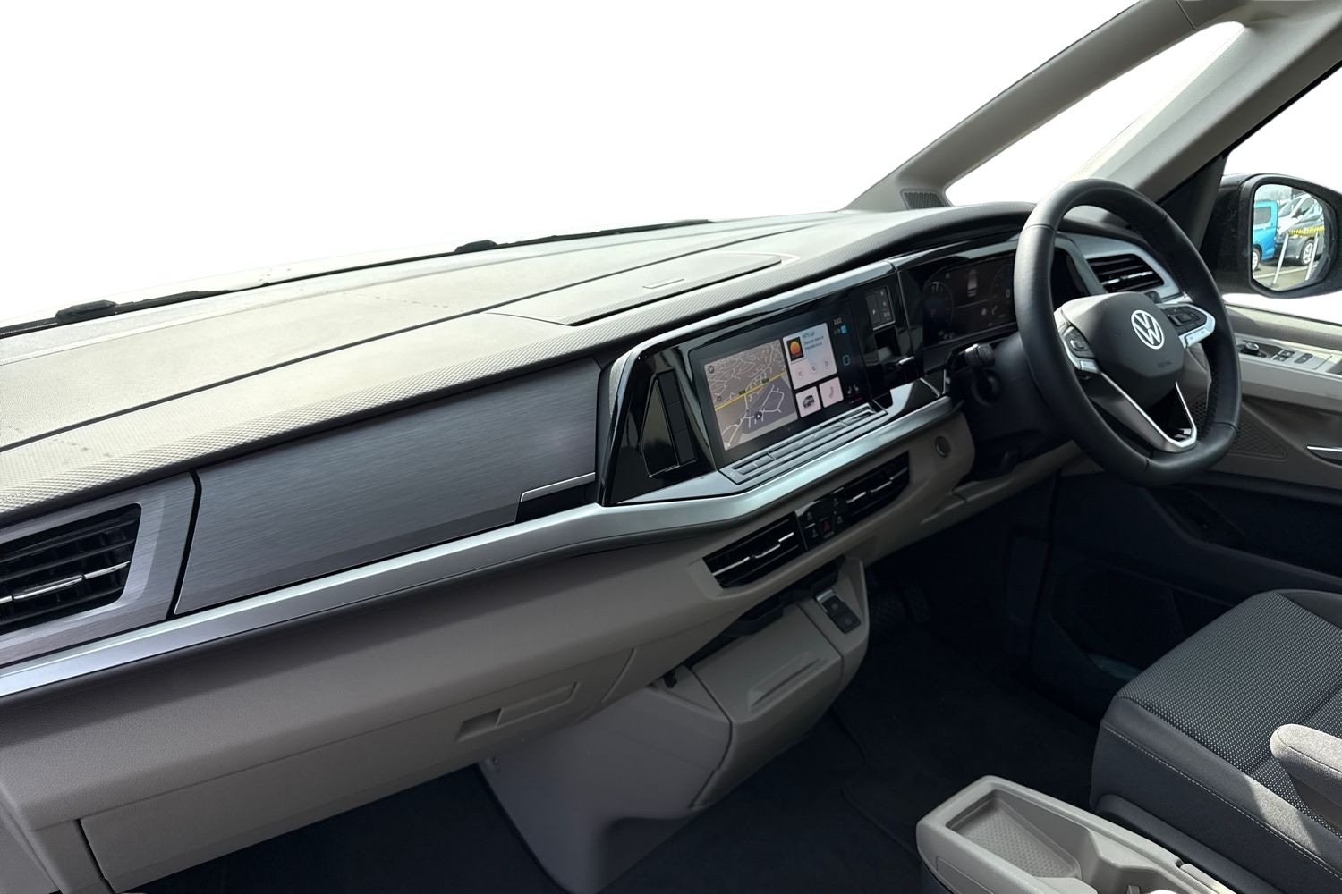 Used Volkswagen Multivan 2024 for sale - 77147503: Photo 14