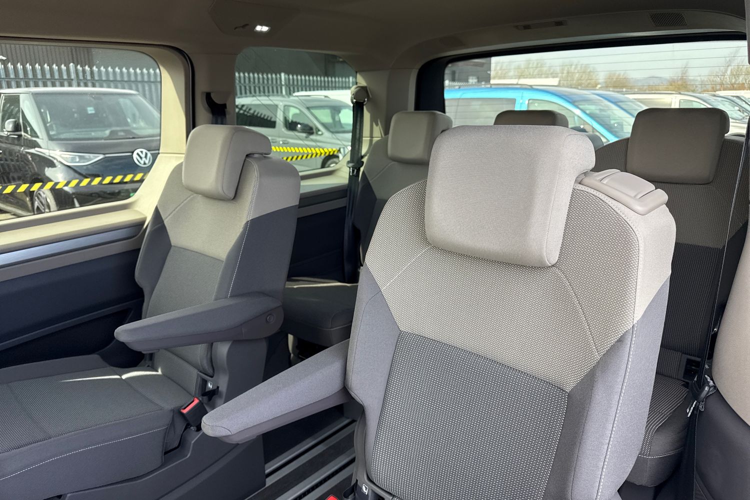 Used Volkswagen Multivan 2024 for sale - 77147503: Photo 18