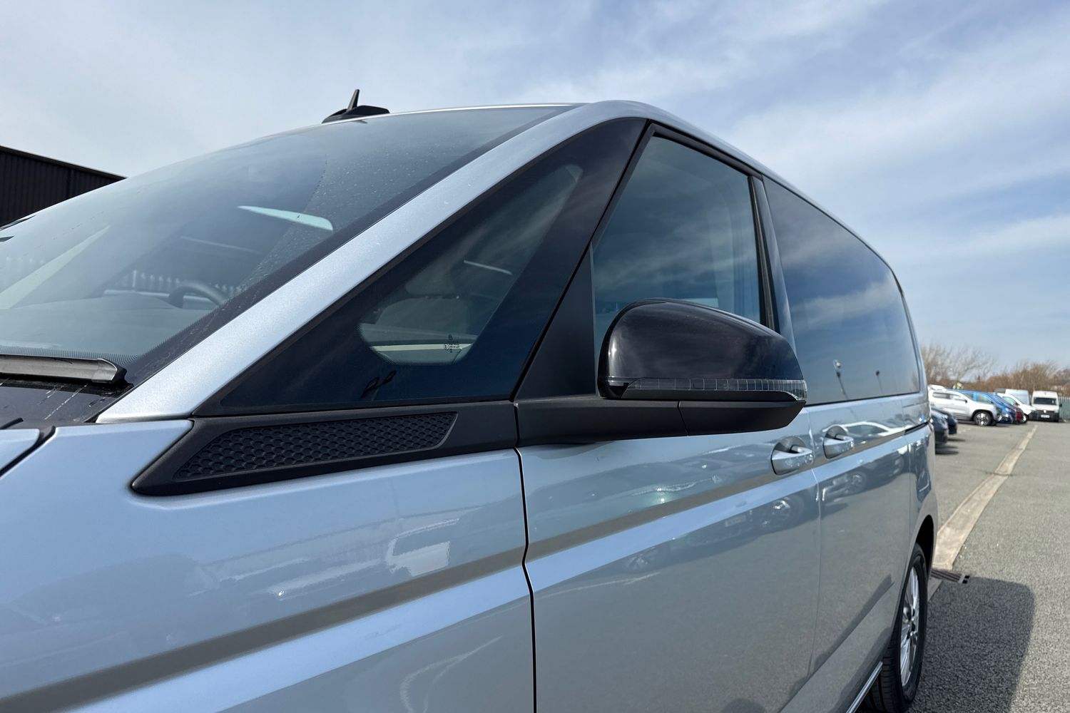 Used Volkswagen Multivan 2024 for sale - 77147503: Photo 25