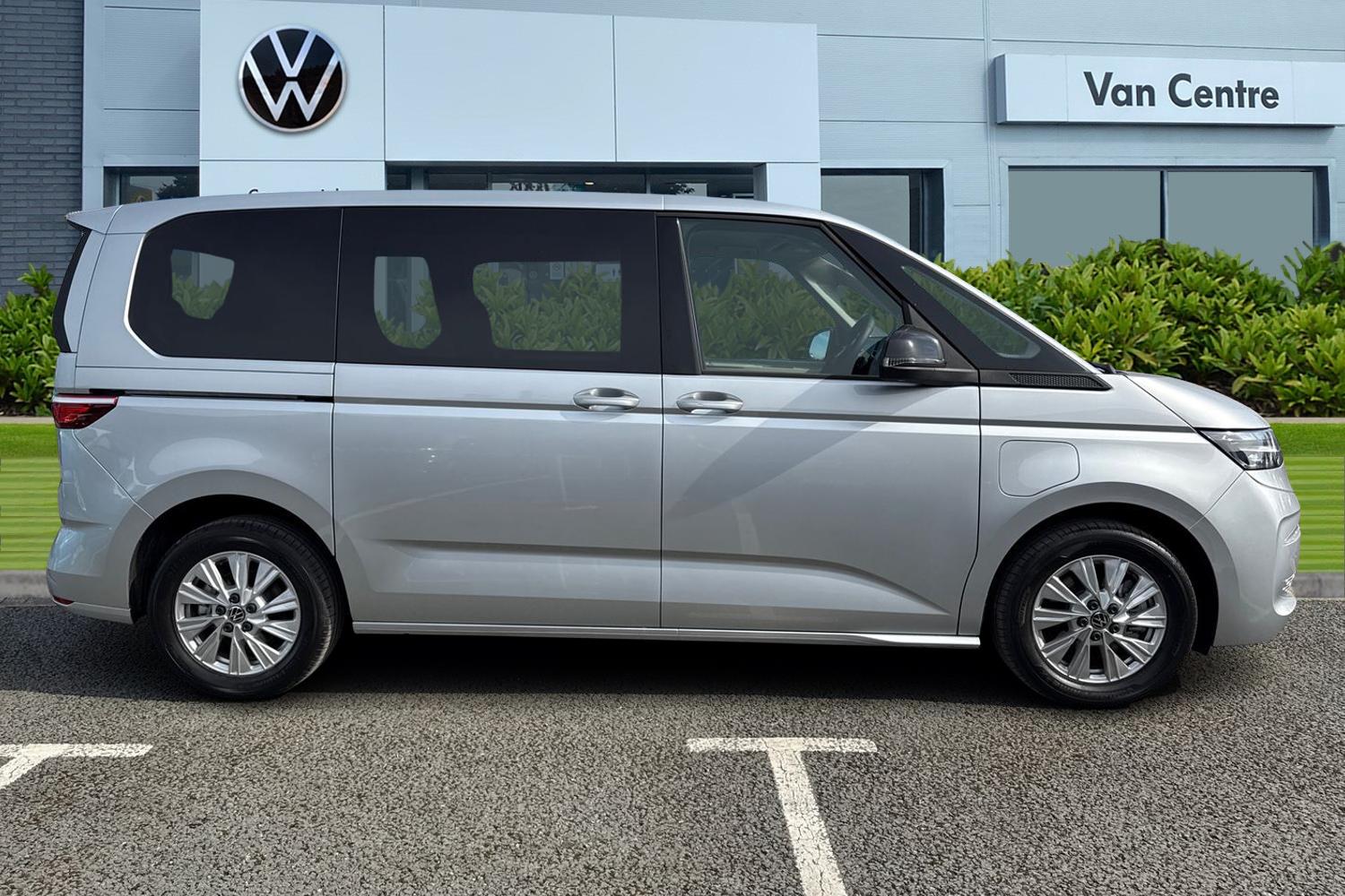 Used Volkswagen Multivan 2024 for sale - 77147503: Photo 3