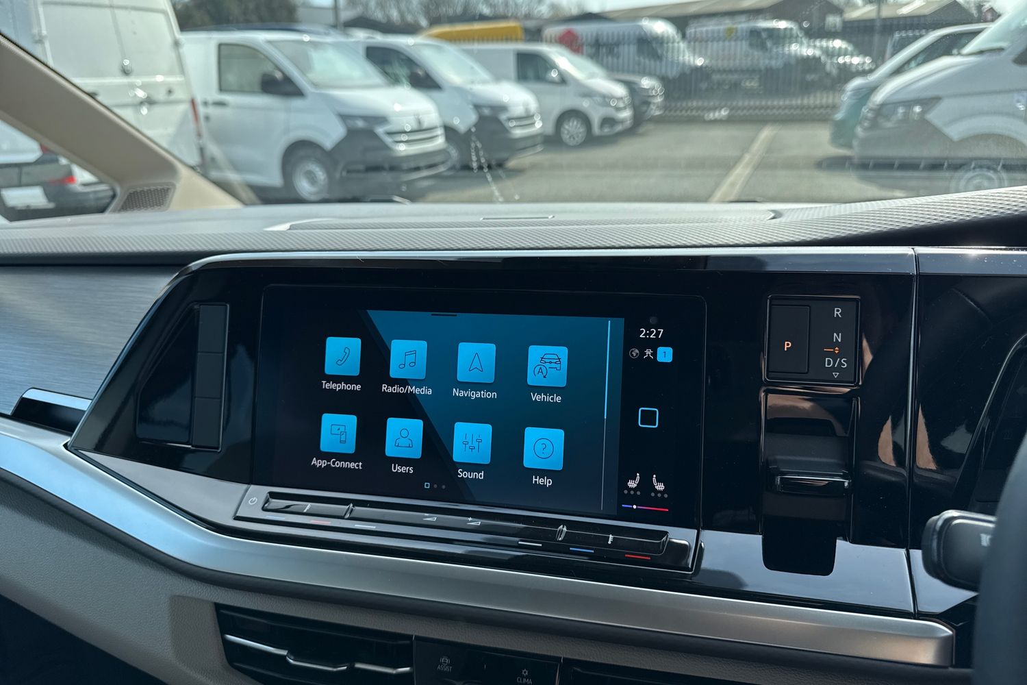 Used Volkswagen Multivan 2024 for sale - 77147503: Photo 38