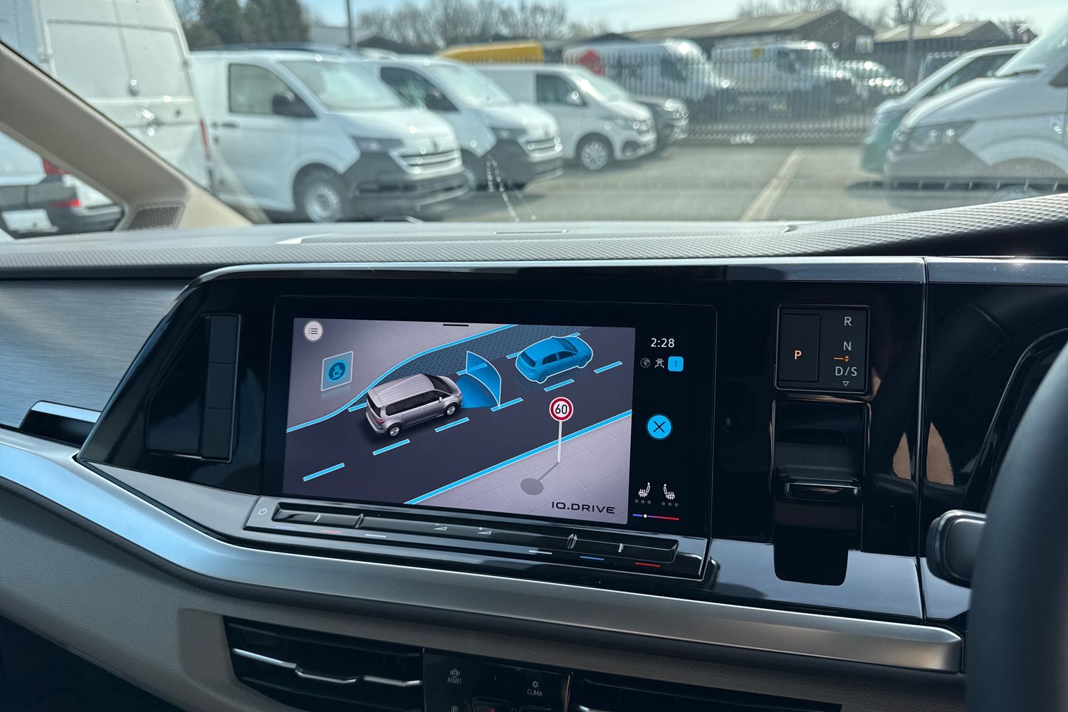 Used Volkswagen Multivan 2024 for sale - 77147503: Photo 45