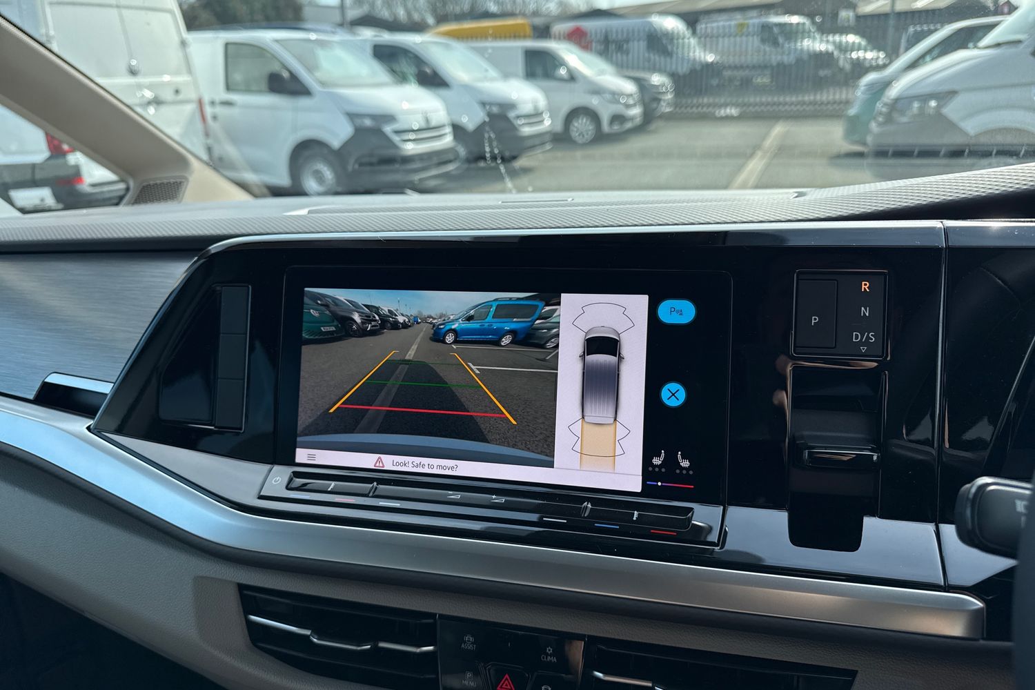 Used Volkswagen Multivan 2024 for sale - 77147503: Photo 48