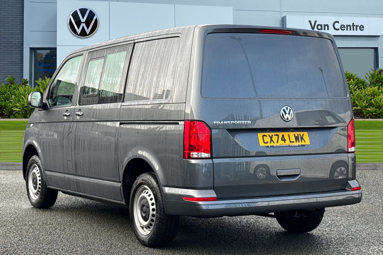 Used Volkswagen Transporter 2024 for sale - 77249664: Photo 2