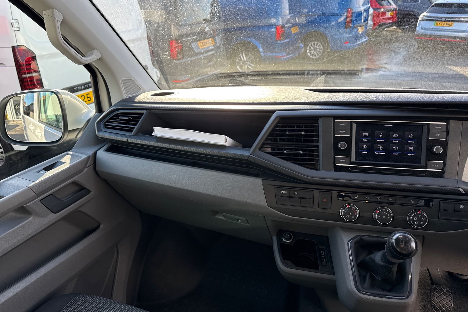 Used Volkswagen Transporter 2024 for sale - 76718547: Photo 19