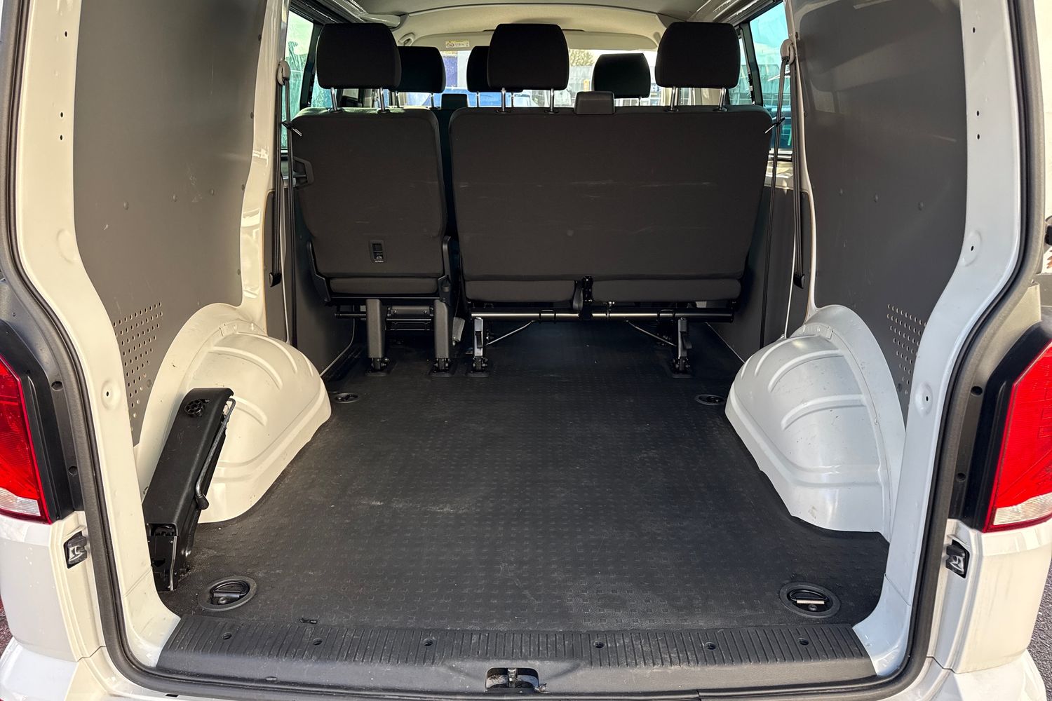 Used Volkswagen Transporter 2024 for sale - 76718547: Photo 6