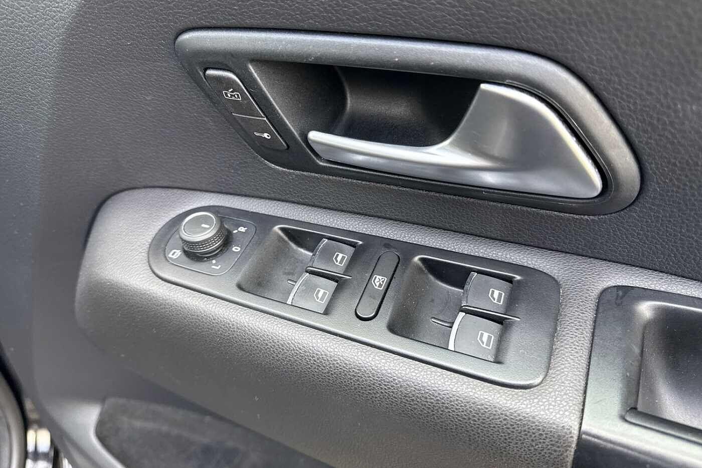 Used Volkswagen Amarok 2020 for sale - 76374749: Photo 17
