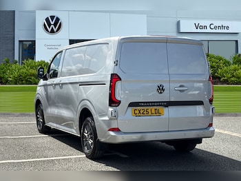 Used Volkswagen Transporter 2025 for sale - 75191090: Photo