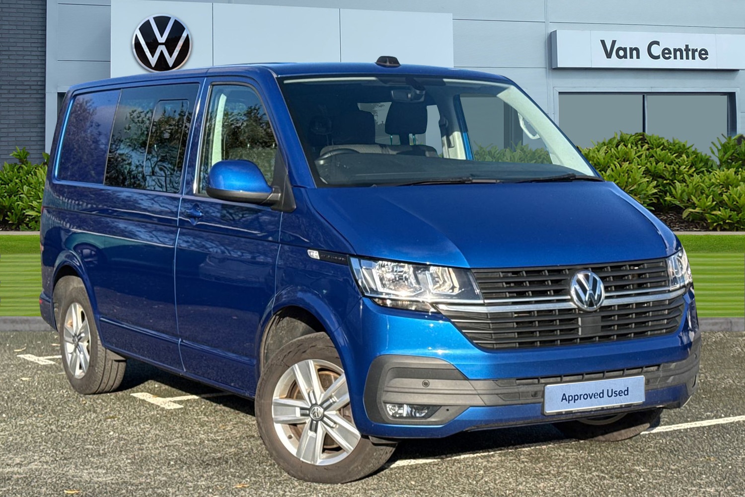 Used Volkswagen Transporter 2024 for sale - 76685739: Photo 1