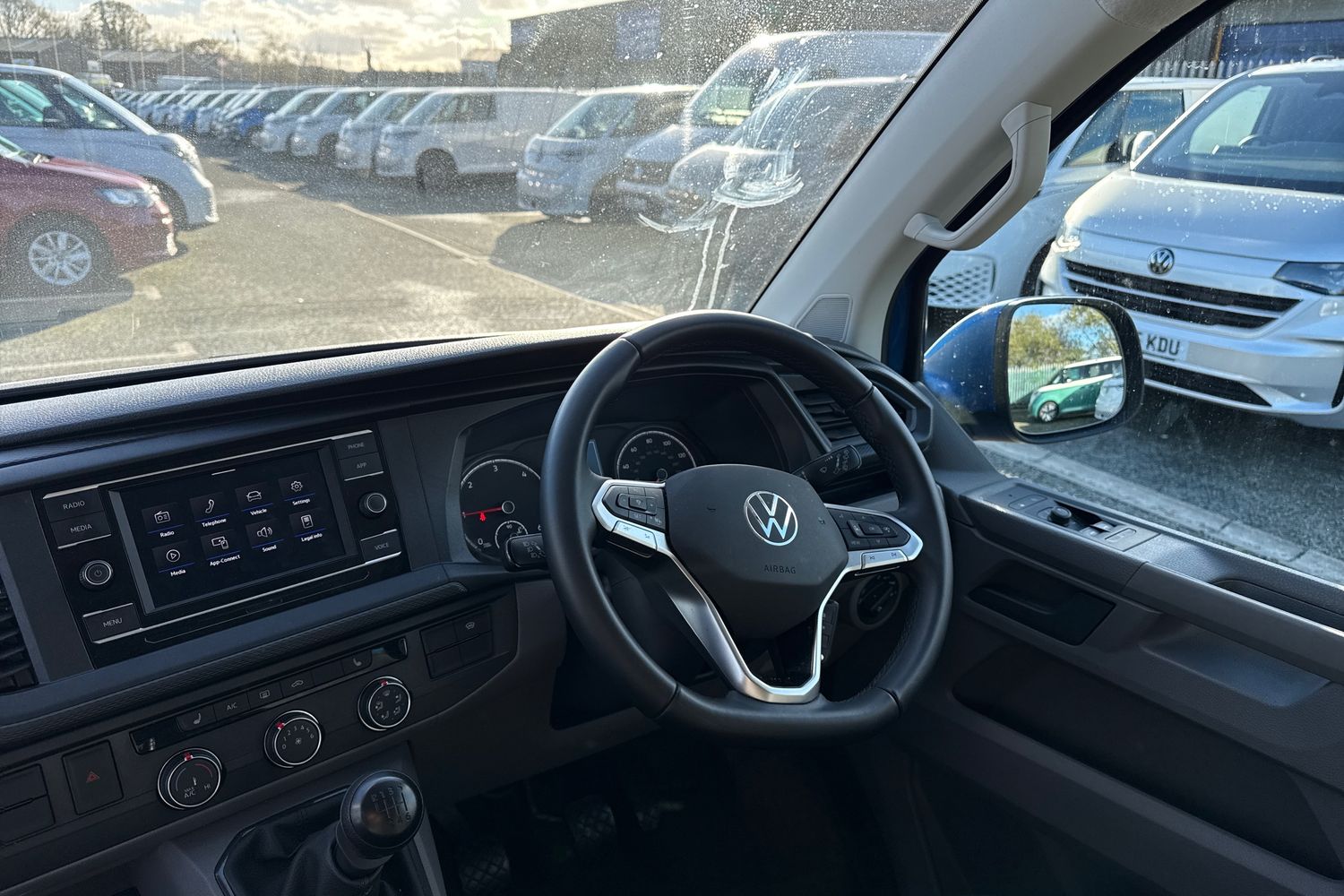 Used Volkswagen Transporter 2024 for sale - 76685739: Photo 18