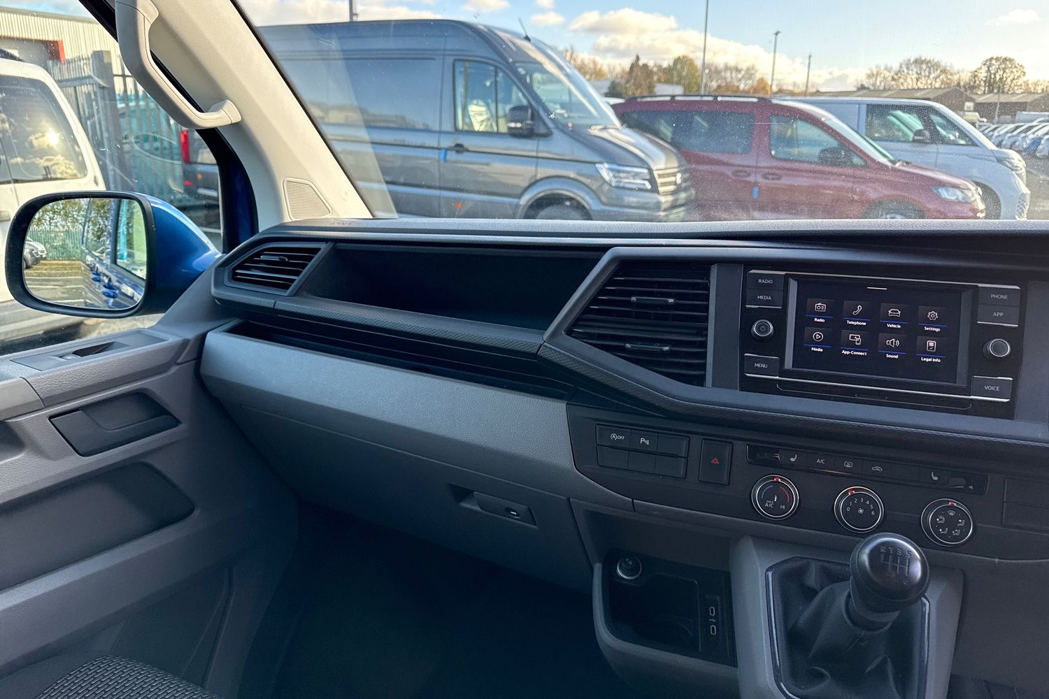 Used Volkswagen Transporter 2024 for sale - 76685739: Photo 20